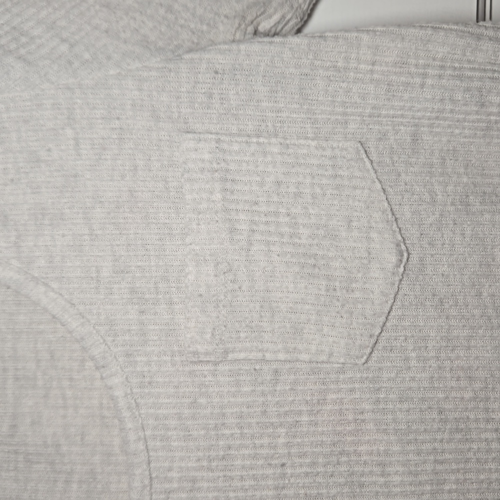 Lucky Brand Pocket Tshirt - Picture 4 of 5